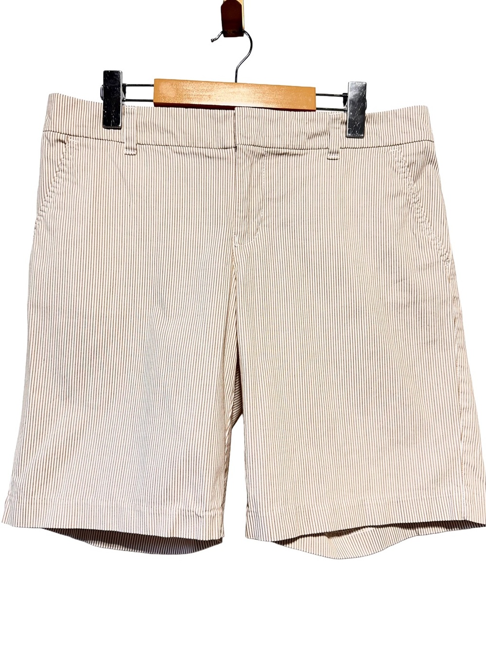 TOMMY HILFIGER Beige Pinstripe Hampton Preppy Chino Bermuda Shorts - Picture 2 of 9